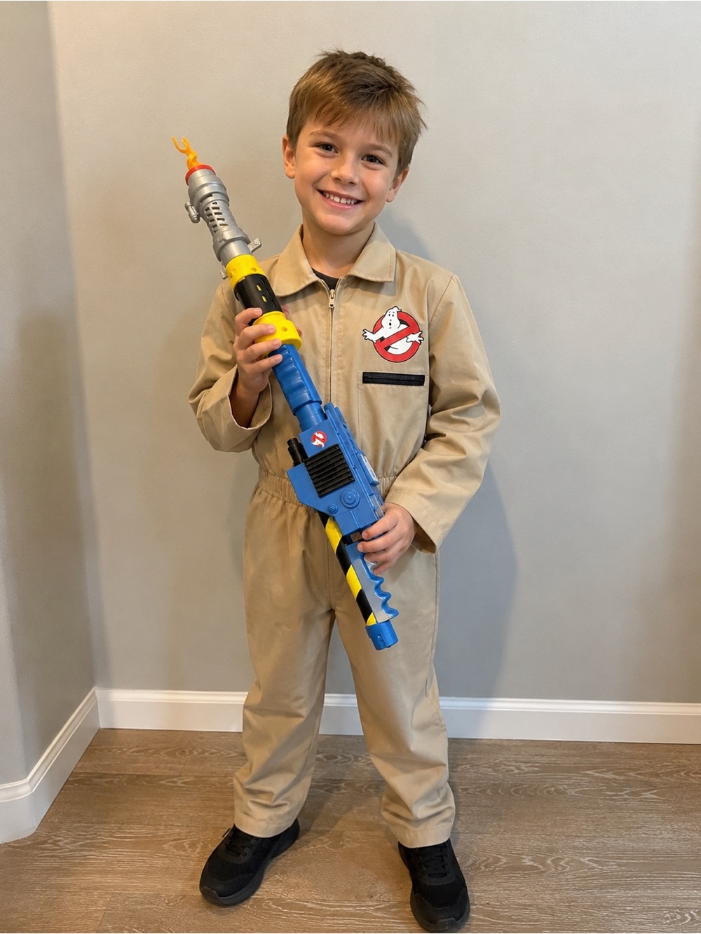 Ghostbusters Proton Blaster Neutrona Wand Toy Gun Hasbro Lights & Sounds Cosplay